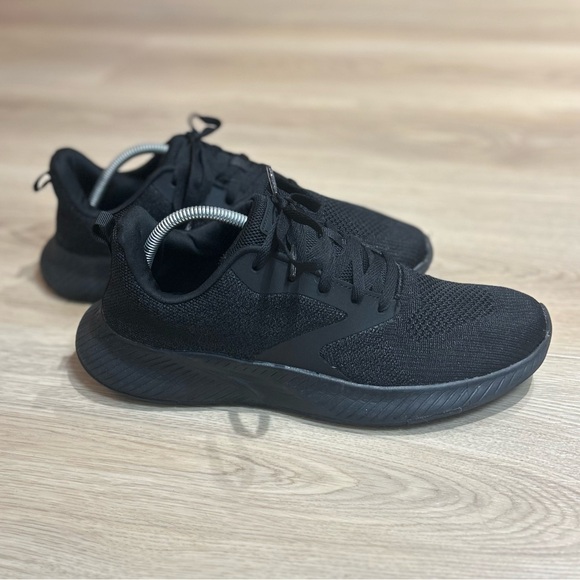 Athletic Works Men's Memory Foam
Activewear Sneaker Black Size 10.5 - Picture 1 of 10